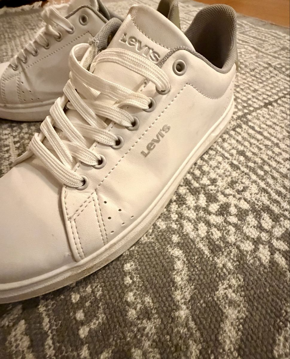 Levi's Herrenschuhe: Sneakers LEVI'S – Gebraucht aus Fahrweid von Mara36 3
