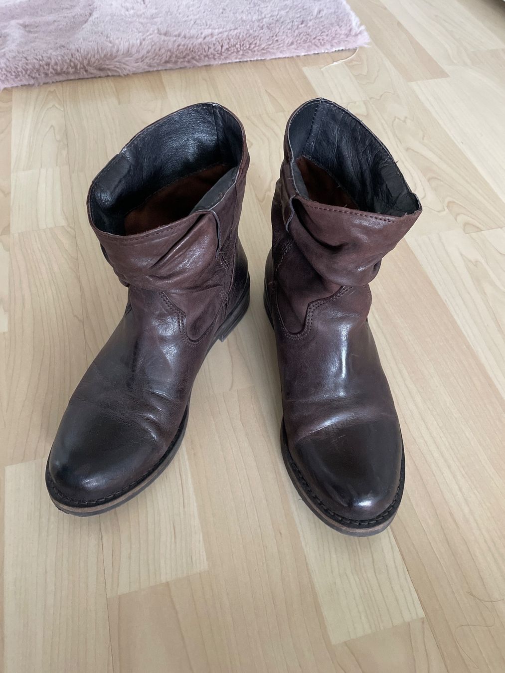 Buffalo Scarpe da donna: Echtleder Stiefeletten von Buffalo – Usato da Steffisburg venduto da elle013 2