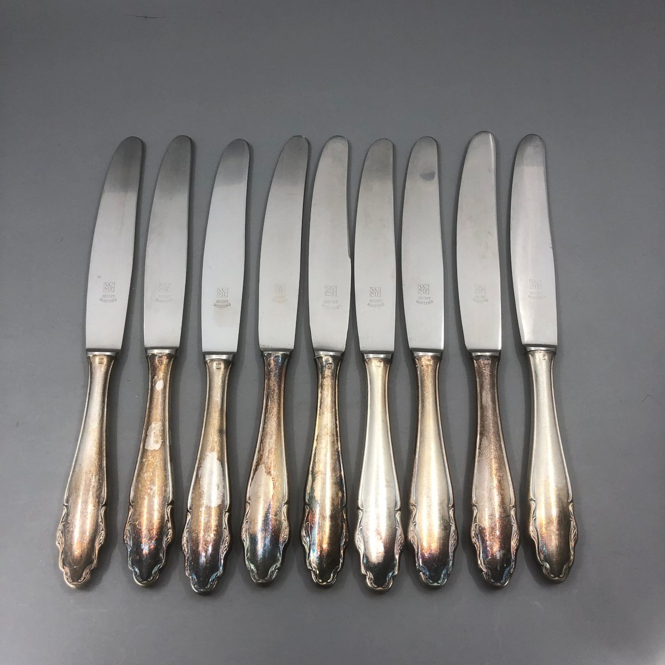 WMF Posate: 9 Dessertmesser versilbert WMF Modell 2200 – Usato da Basel venduto da Tiabeanie 1