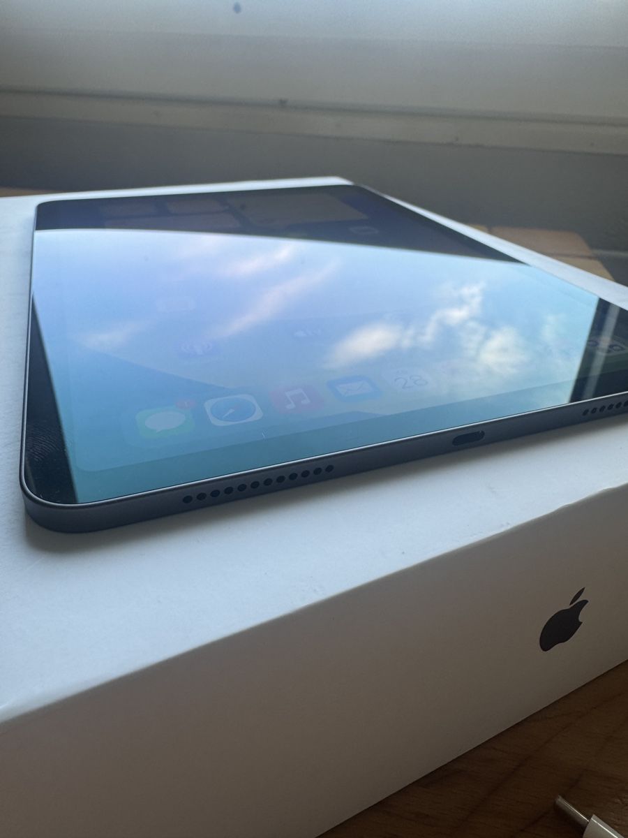 Apple Tablet PC: iPad Air 4  wie Neue  – Neu (gemäss Beschreibung) aus Bern von Picatcho 2