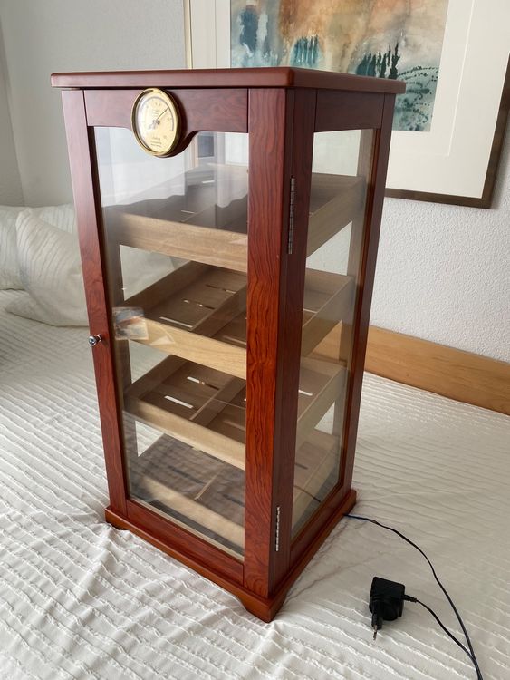 Humidor, gross, elektronischer Befeuchter Kaufen auf Ricardo
