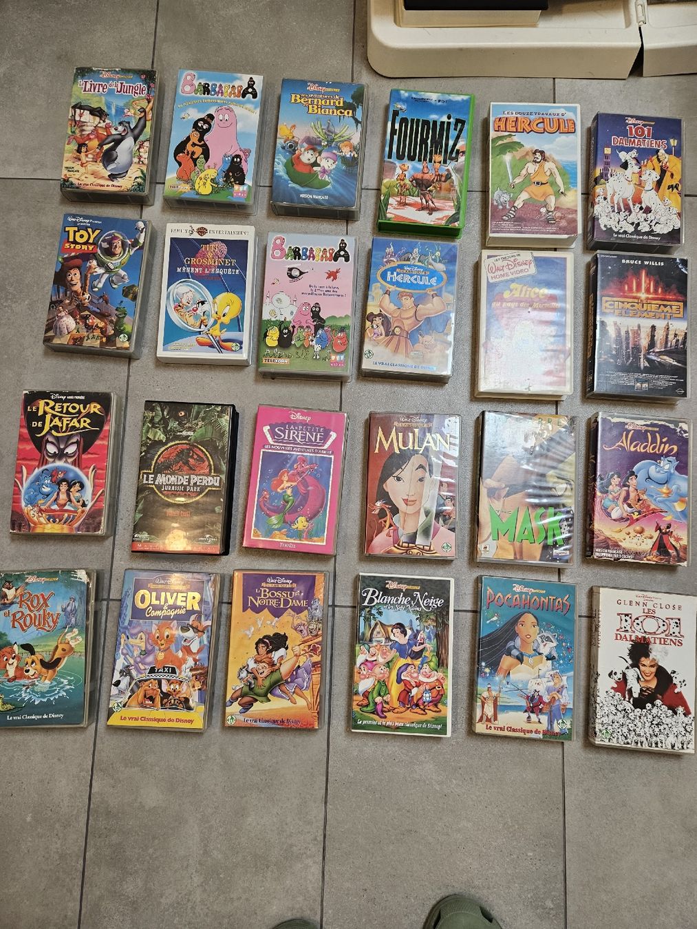 Alle VHS: Cassette VHS lot – Gebraucht aus Baulmes von bry_p5hl