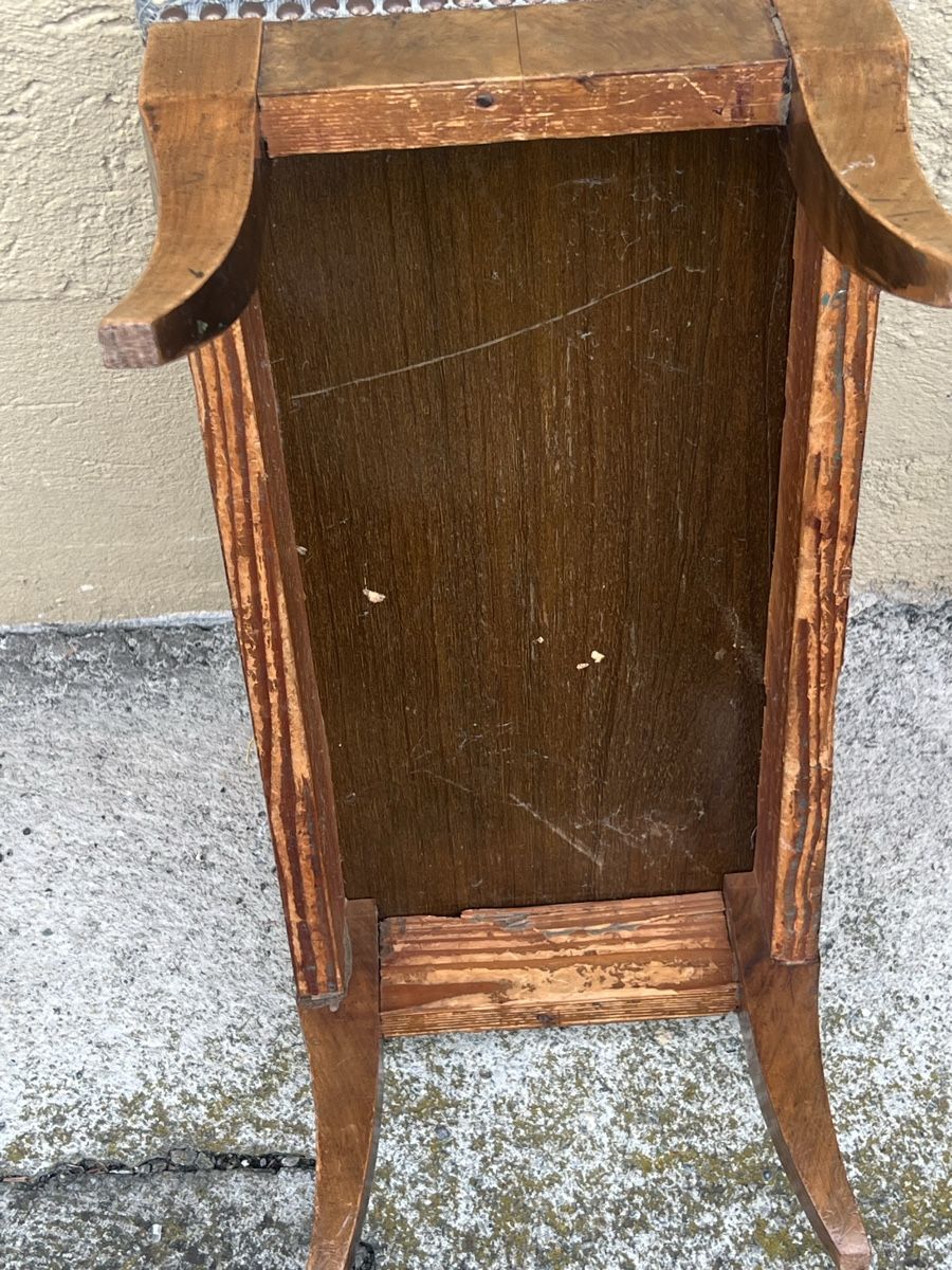 Articoli in legno: Fussschämeli Antik – Usato da Kriens venduto da Clevero 3