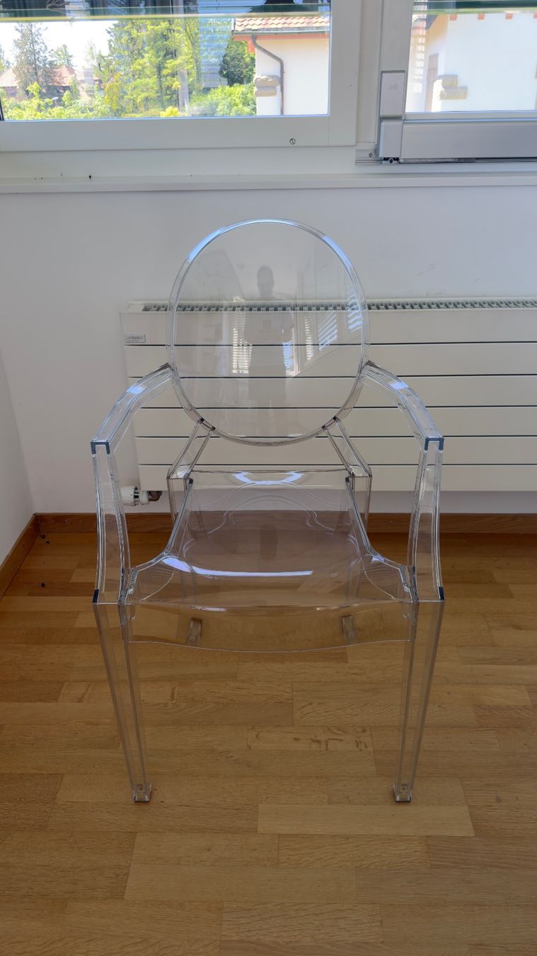Kartell Poltrone: Fauteuil Louis Ghost Philippe Starck, comme neuf – Usato da Fribourg venduto da vibifgva
