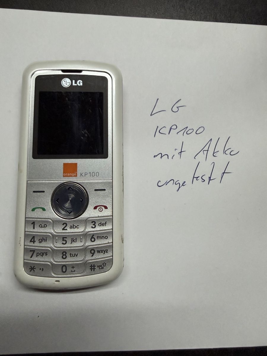 LG Telefoni cellulari / Smartphones: LG KP100 mit Akku ungeststet – Usato da Wettingen venduto da NickInc