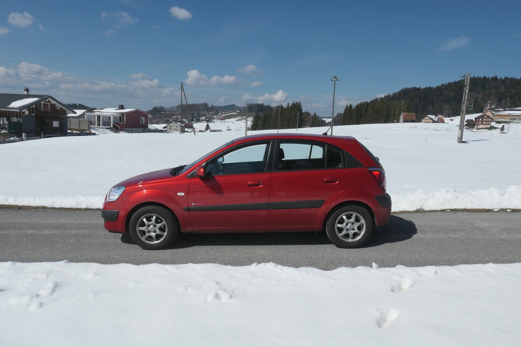 Kia Automobili: Kia Rio 1.4 Trend – Usato da Einsiedeln venduto da Salube 2