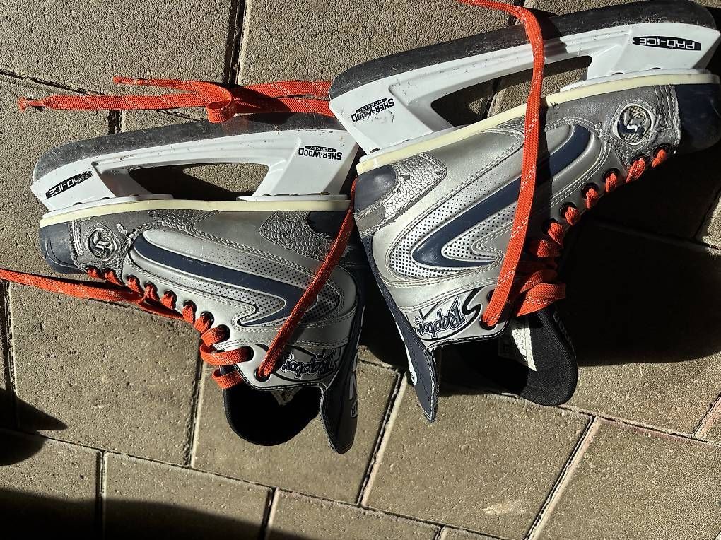 Schlittschuhe: Schlittschuhe 38 – Gebraucht aus Weier im Emmental von maskulin82 2