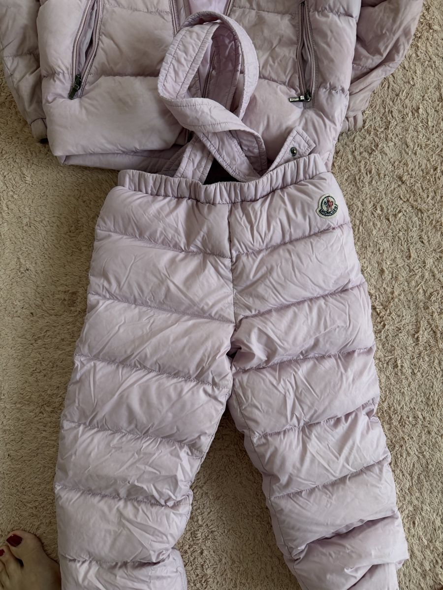 Moncler Kleiderpakete & -sets: Moncler Jacket and trousers – Gebraucht aus Kilchberg ZH von areitiou 2