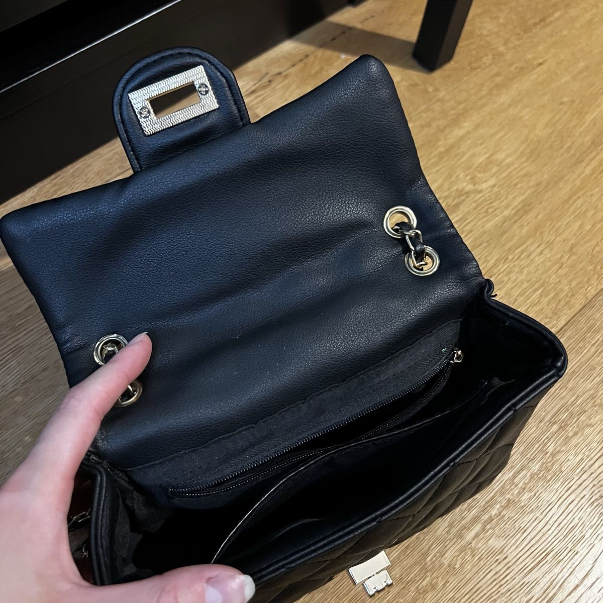Borse da donna: Handtasche Shoulder Bag Schwarz – Usato da Chur venduto da noe_mh8b 3