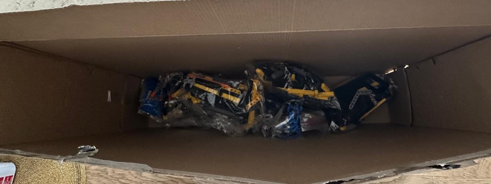 Lego Giocattoli: LEGO Technic Volvo Radlader 42081 – Nuovo (secondo la descrizione) da Rorschach venduto da harry-the-great 2