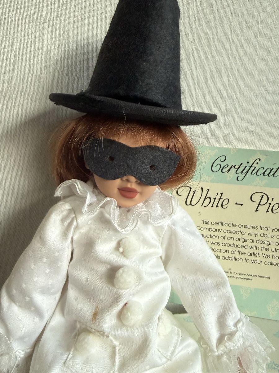 Puppen: White Pierro aus dem Jahre 1998 – Neu und originalverpackt aus Mumpf von A_B_E 1