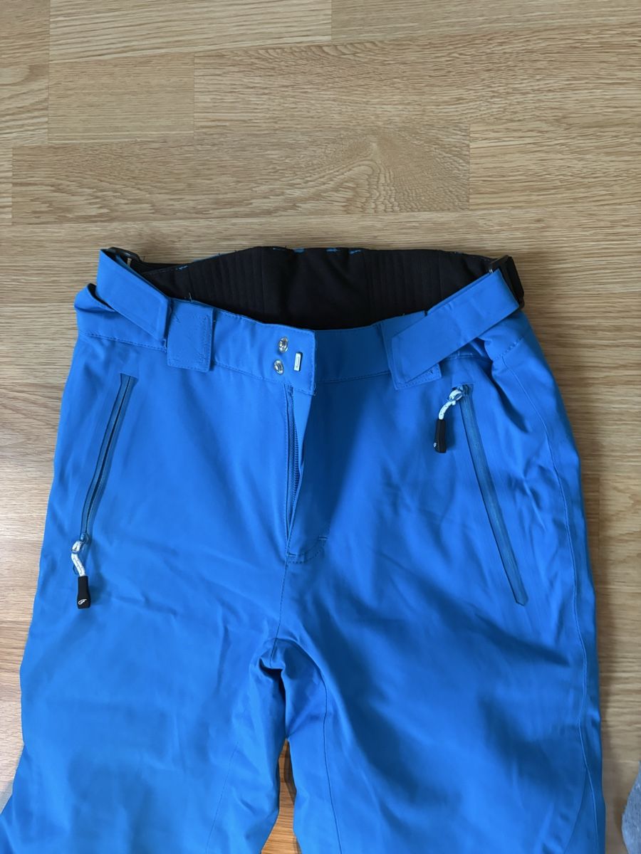 Pantaloni: Skihose 146/152 – Usato da Zürich venduto da Moskitia 3