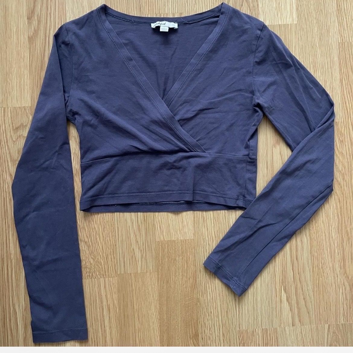 Top: blue wrap longsleeve – Usato da Luzern venduto da janine_l