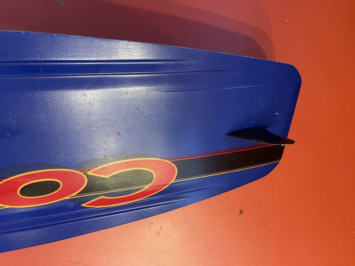 Surfboards & Schwimmbrette: Wakeboard Connelly Grösse M mit Bindung made in USA – Gebraucht aus Zürich von Helben 3