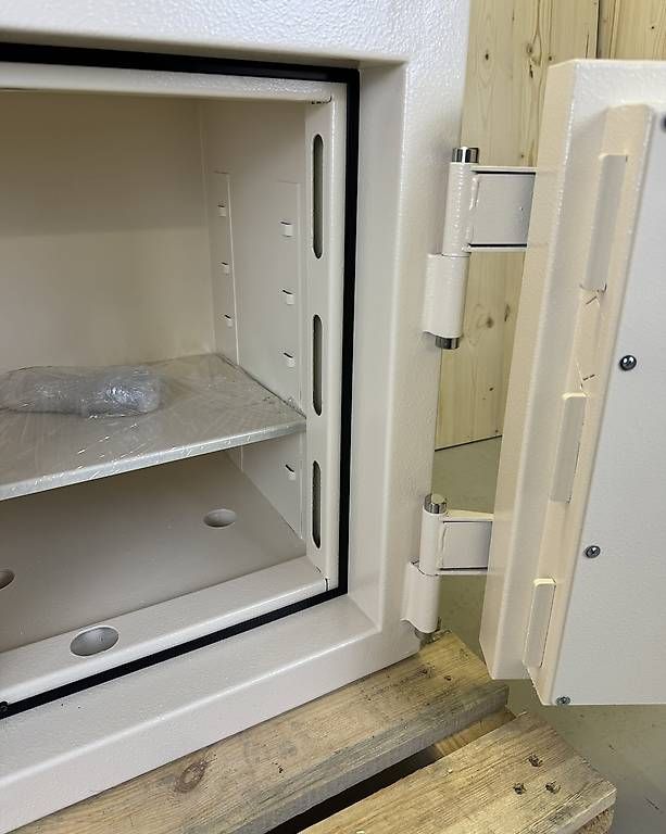 Casseforti: Tresor Panzerschrank Professional – Usato da Villmergen venduto da Don-Luca 9