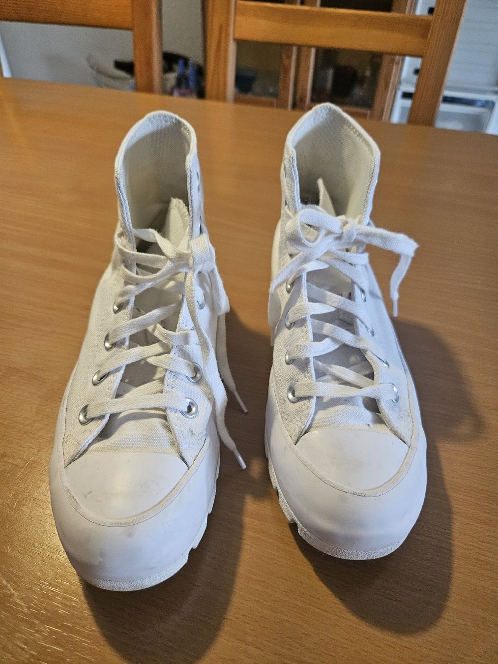 Converse Scarpe da uomo: weisse Converse chunky Sohle Grösse 38 – Usato da Niederwil AG venduto da Sillimini 1
