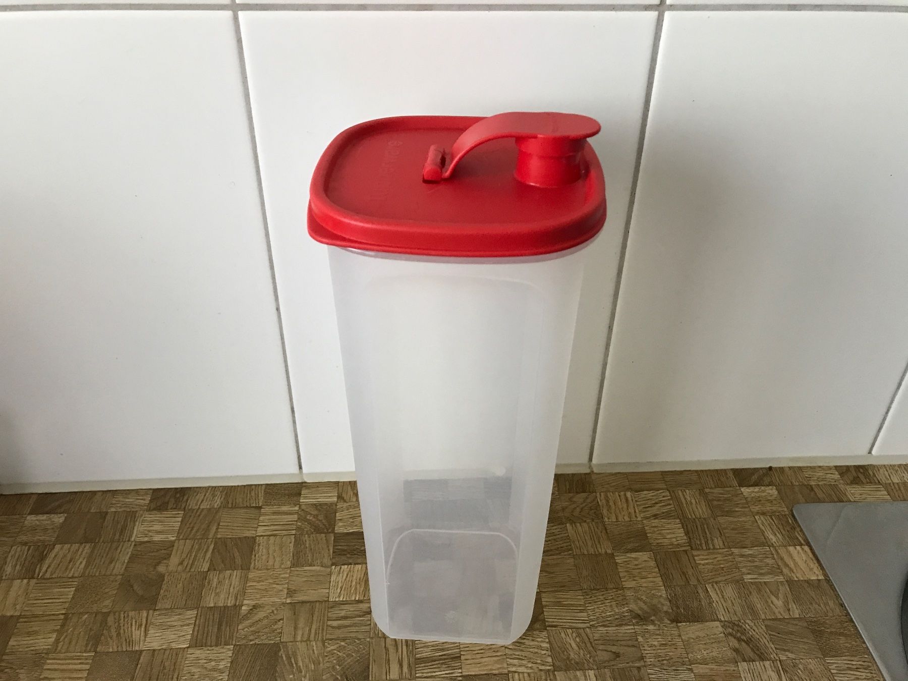 Tupperware Behälter & Ähnliches: Tupperware,  grosser Vorratbehälter, – Gebraucht aus Birmensdorf ZH von Hilhan