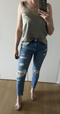 Bershka Mom Slim Jeans, Gr. 36, Used Look, Top Zustand!