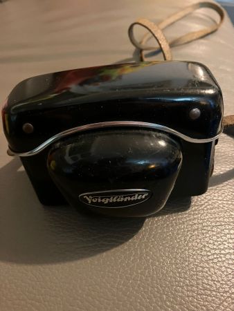 Custodia fotocamera Voigtländer in pelle nera