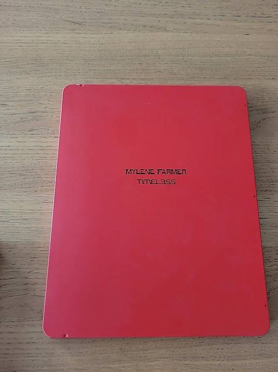 Bücher: Mylène Farmer/ programme souvenir / concert Timeless 2013 – Gebraucht aus Crissier von cel_vmk9