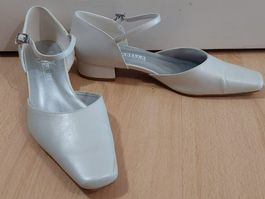 Brautschuhe Isabella by Nina Farucci