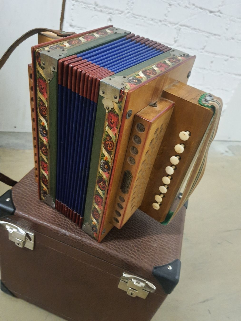 Eichhorn Instruments de musique: Eichhorn orgeli  – D'occasion à Pont-de-la-Morge par Mirabelle0 2