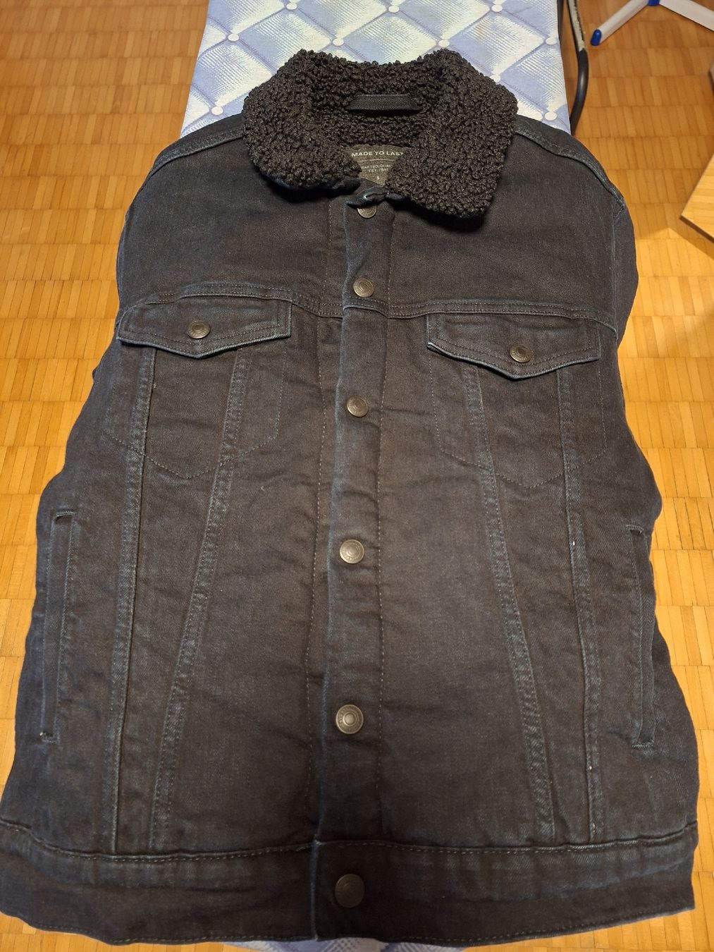Giacche: Schwarze Jeansjacke – Nuovo (secondo la descrizione) da Rüti ZH venduto da FelipeCH1993 3