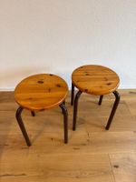 2 Hocker in Arvenholz geölt, Metallfüsse braun, stabelbar