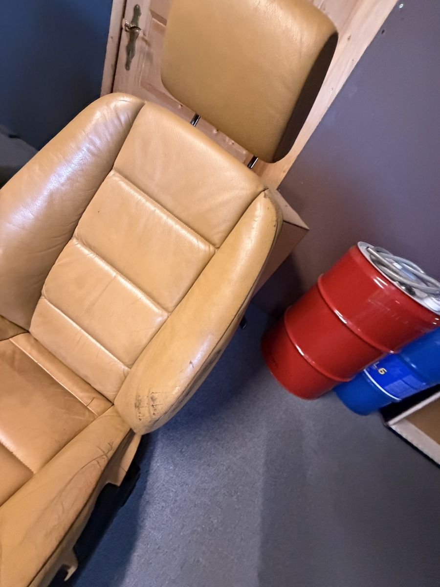 BMW Tutti pezzi di ricambio auto: Bmw e36 cabrio sitze – Usato da hausen am albis venduto da rom_5zdn 4