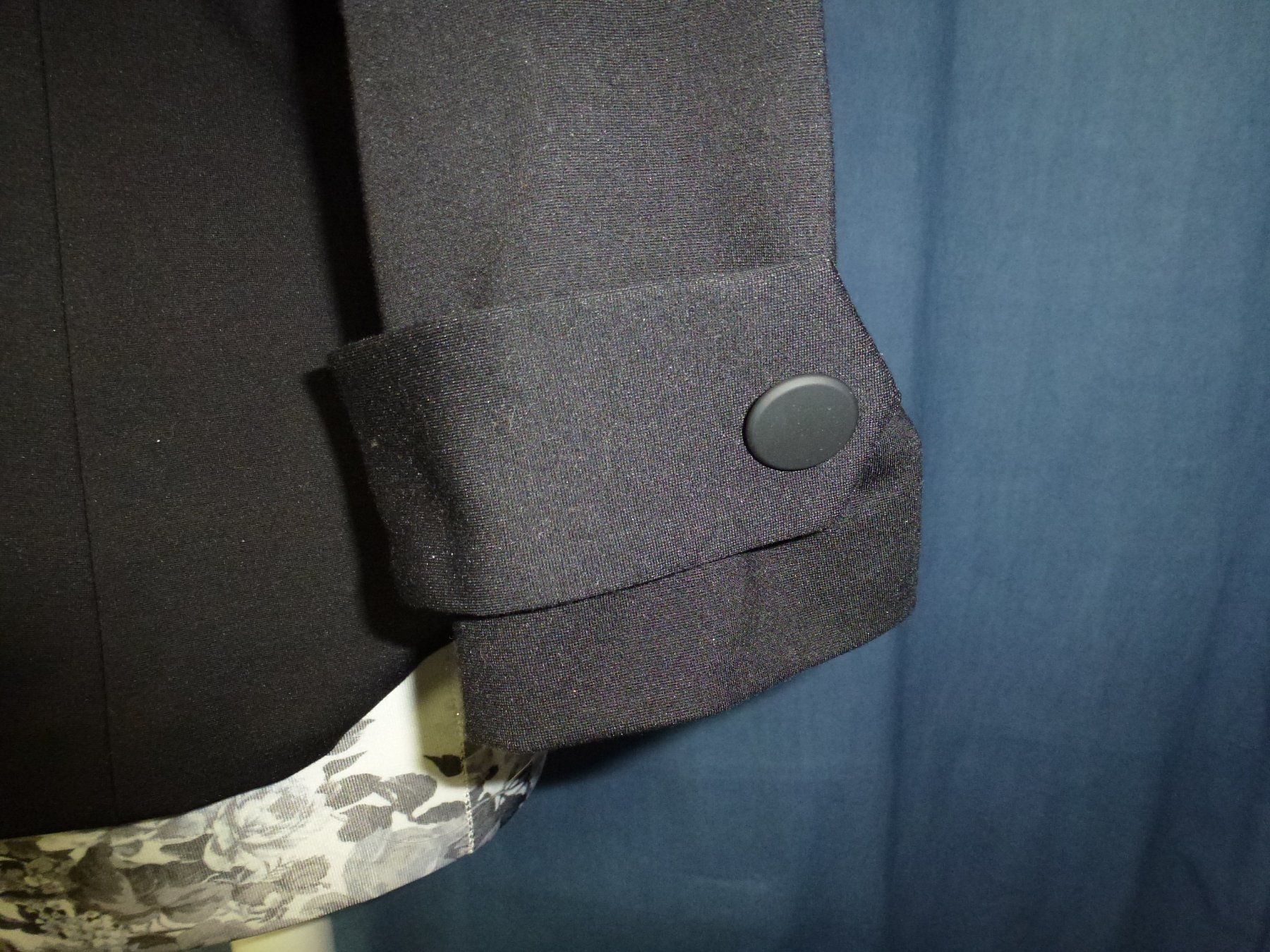 Comma Maglioni & Felpe: COMMA GR 38 PULLOVER CARMEN AUSSCHNITT SCHWARZ FESTER STOFF – Nuovo (secondo la descrizione) da Kreuzlingen venduto da ang_7k8d 1