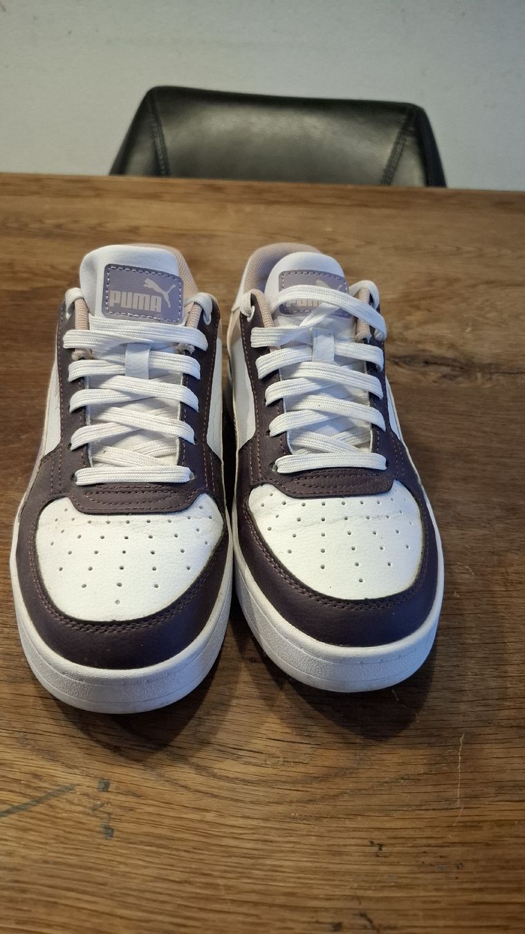 Scarpe da donna: Pumaturnschuhe Gr.39 – Usato da Erlinsbach SO venduto da Stori78 1