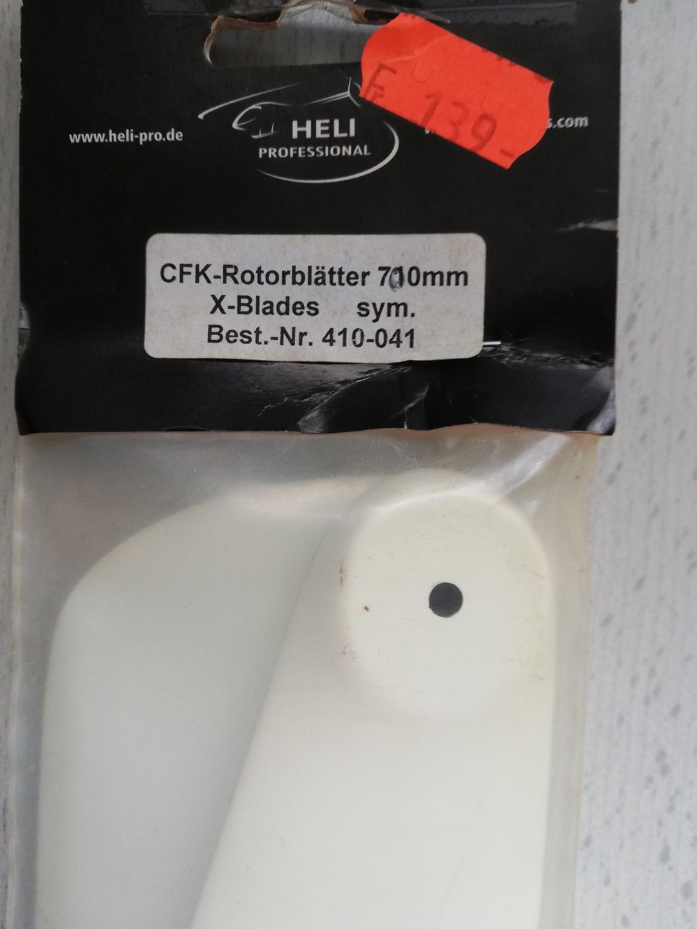 Modellismo RC: HELI Professional CFK-Rotorblätter 710mm – Nuovo e nell'imballaggio originale da Witterswil venduto da ushornet