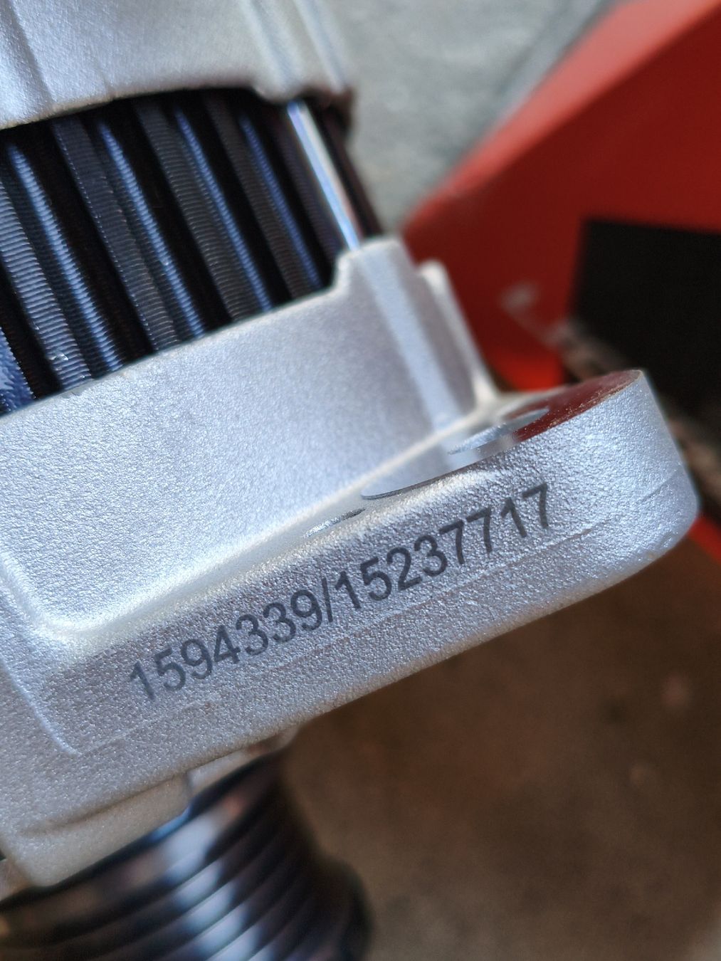 Motori: Lichtmaschine Alternator 180A VW, Škoda oder SEAT – Nuovo e nell'imballaggio originale da Boswil venduto da Ast3 4