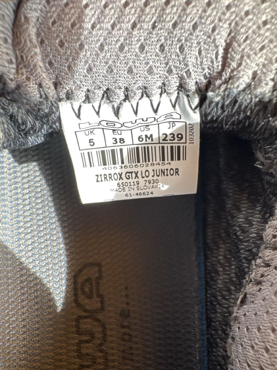 Scarpe per ragazzi: Lowa Trekkingschuhe Grösse 38 – Usato da Mörschwil venduto da tweety9402 3