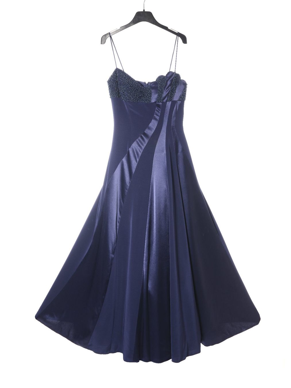 Vestiti: Langes Kleid Chez Janine Brautmode Bubikon – Usato da Uznach venduto da EH249