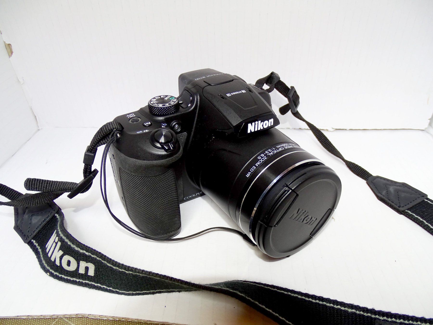 Nikon Kamera: Nikon Coolpix B700 - Zoom 60x - Kit Edition – Gebraucht aus St-Légier-Chiésaz von Zanzaman 5