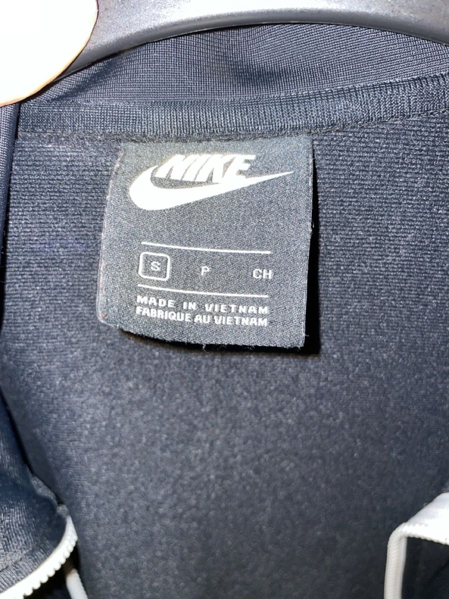 Giacche: Nike Jacke S – Nuovo (secondo la descrizione) da St. Gallen venduto da web_r57v 1