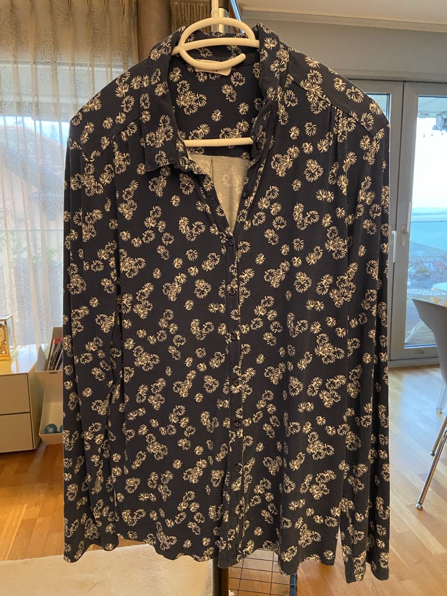 Caroll Camicette: Chemisier à fleurs CAROLL, taille 38 – Usato da Neuchâtel venduto da lu7_9rs7