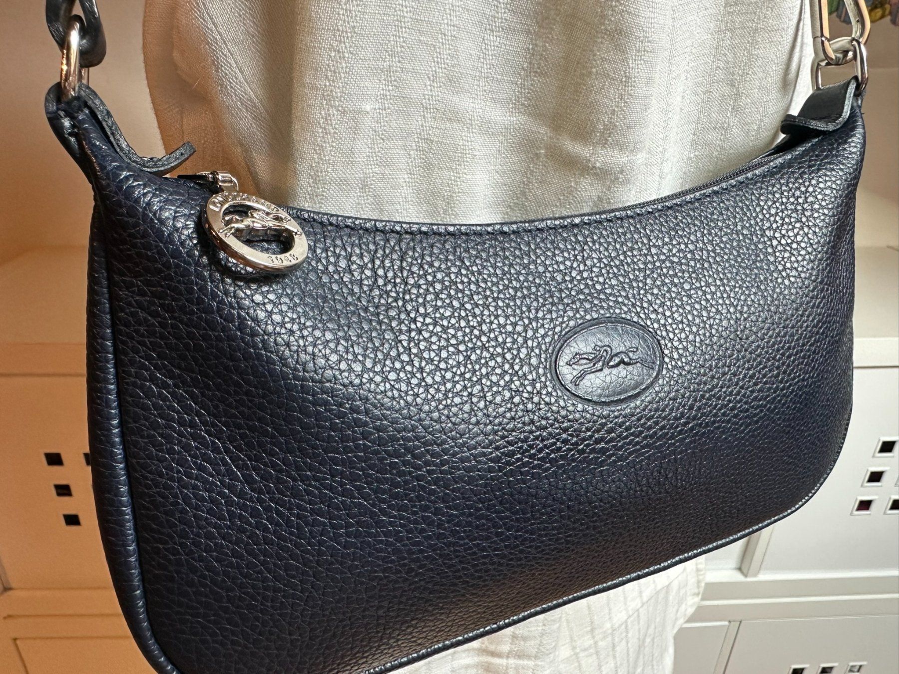 Longchamp Taschen für Damen: Longchamp sac baguette bleu nuit. – Gebraucht aus Bernex von euma1976 2