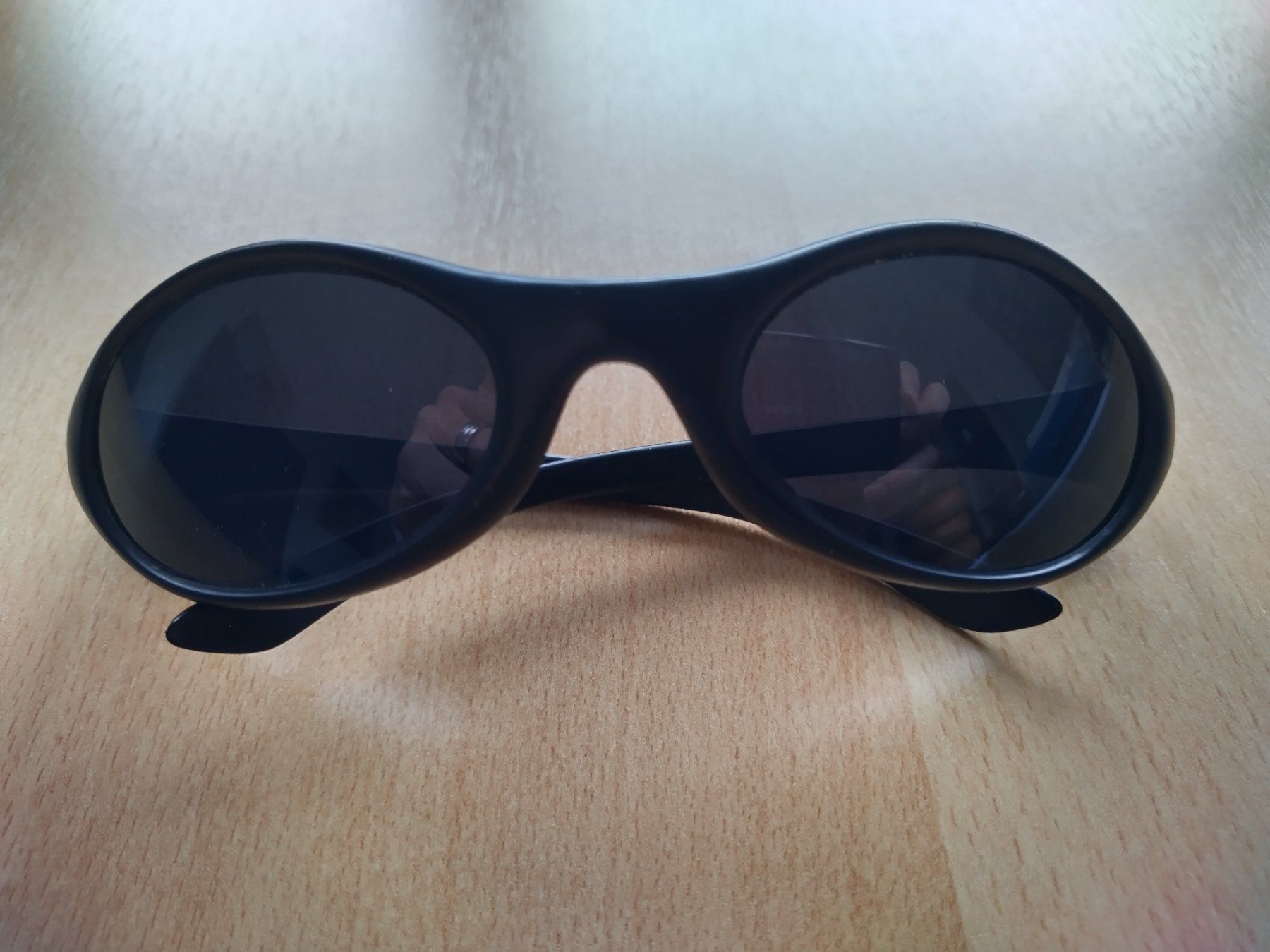 Brillen & Gläser: Sonnenbrille, schwarz, Vintage – Gebraucht aus Jona von Argus36