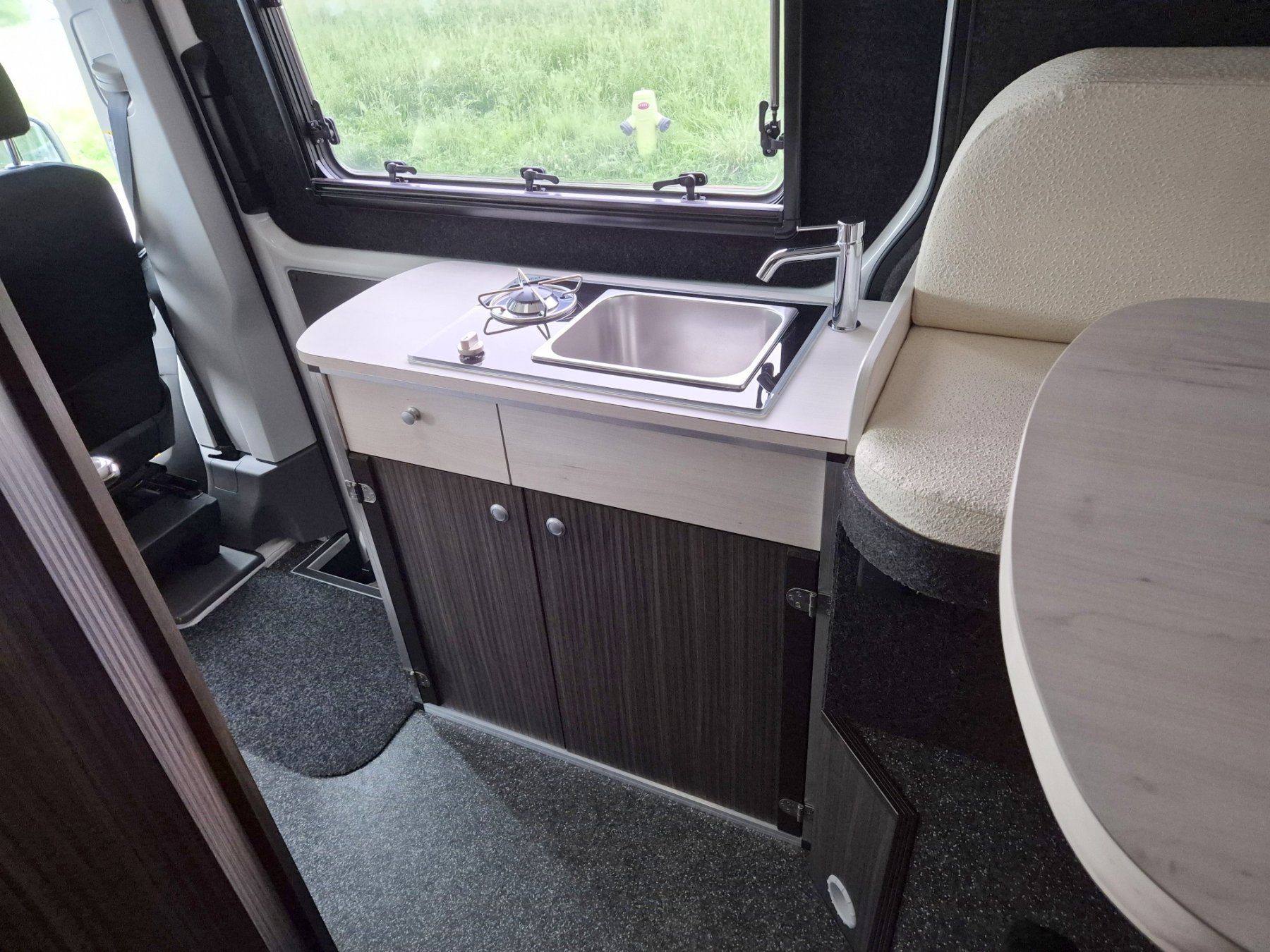 VW Camping Fahrzeuge: Wohnmobil  VW Crafter  4x4  Kastenwagen – Gebraucht aus Wädenswil von Lodekka 5