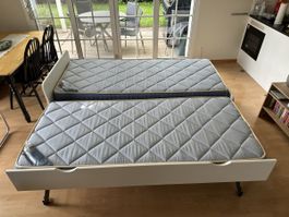 Holz Bett