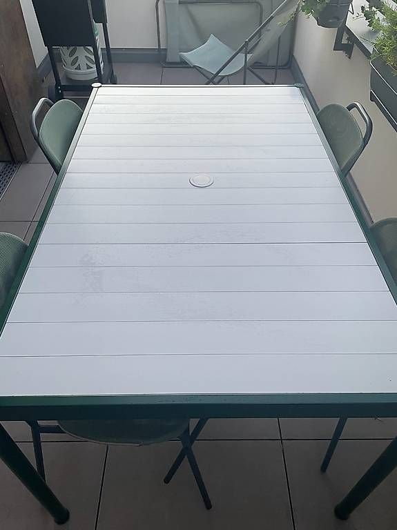 Tischset: Table avec 4 chaises – Gebraucht aus Monthey von jbb68