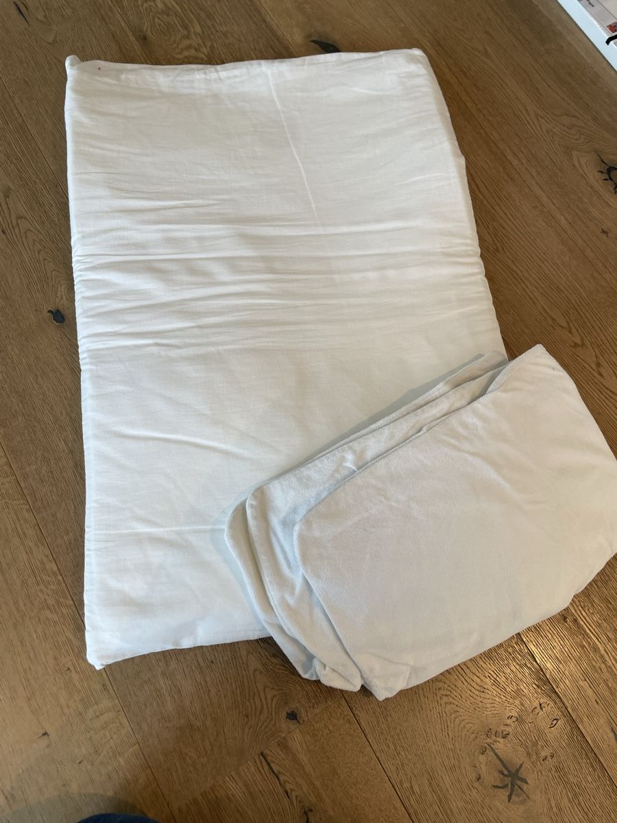 Tables à langer & accessoires: Wickelkissen mit Bezug – D'occasion à Dübendorf par anitre