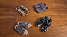 Gr. 33: Div. Lederschuhe Geox, Sneaker, Sandalen, Crocks