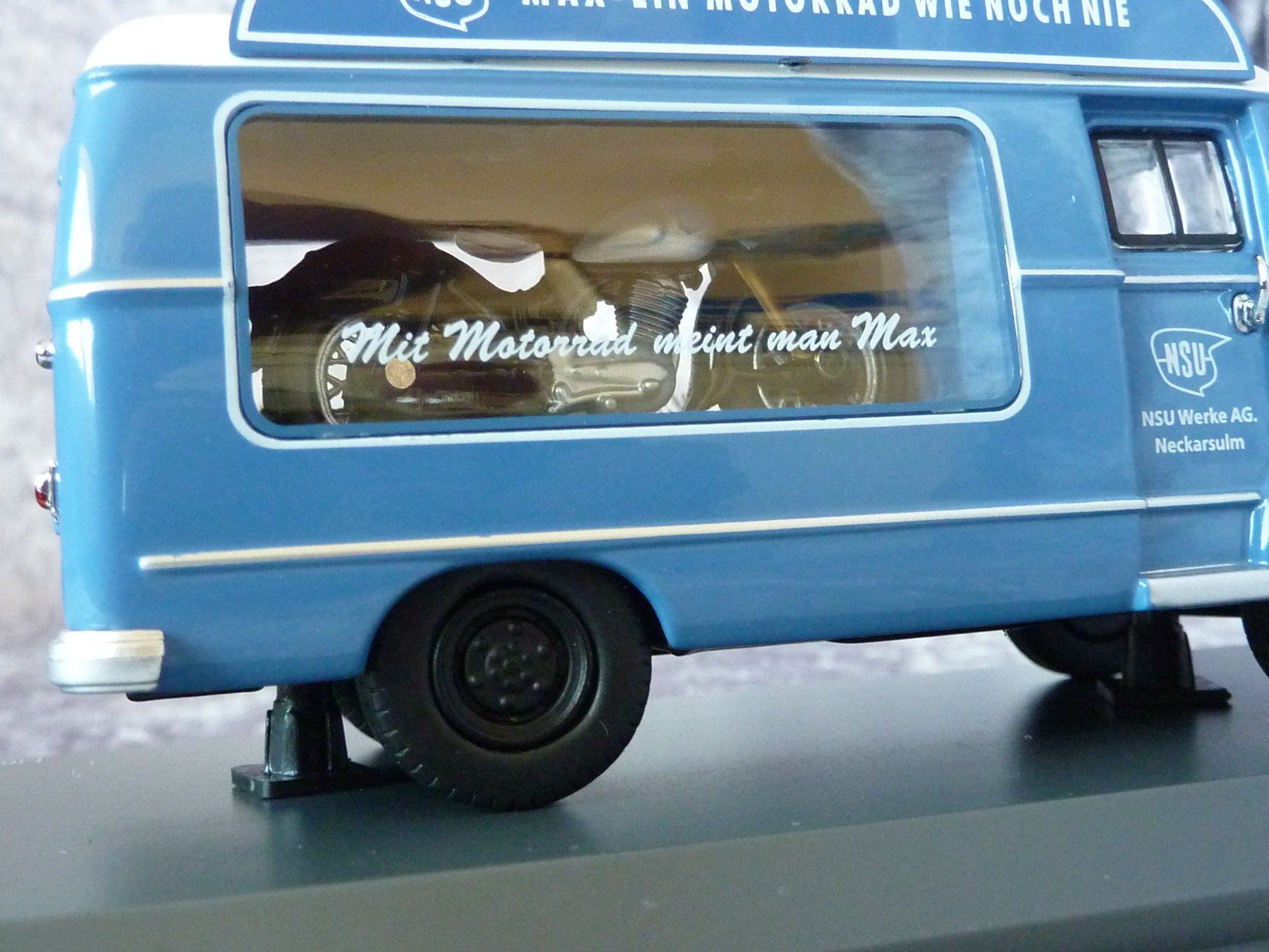 Schuco Voitures modèles: Mercedes L319 mit NSU Max 1:43 – Neuf (Voir description) à Dürrenäsch par modellautos4you 8