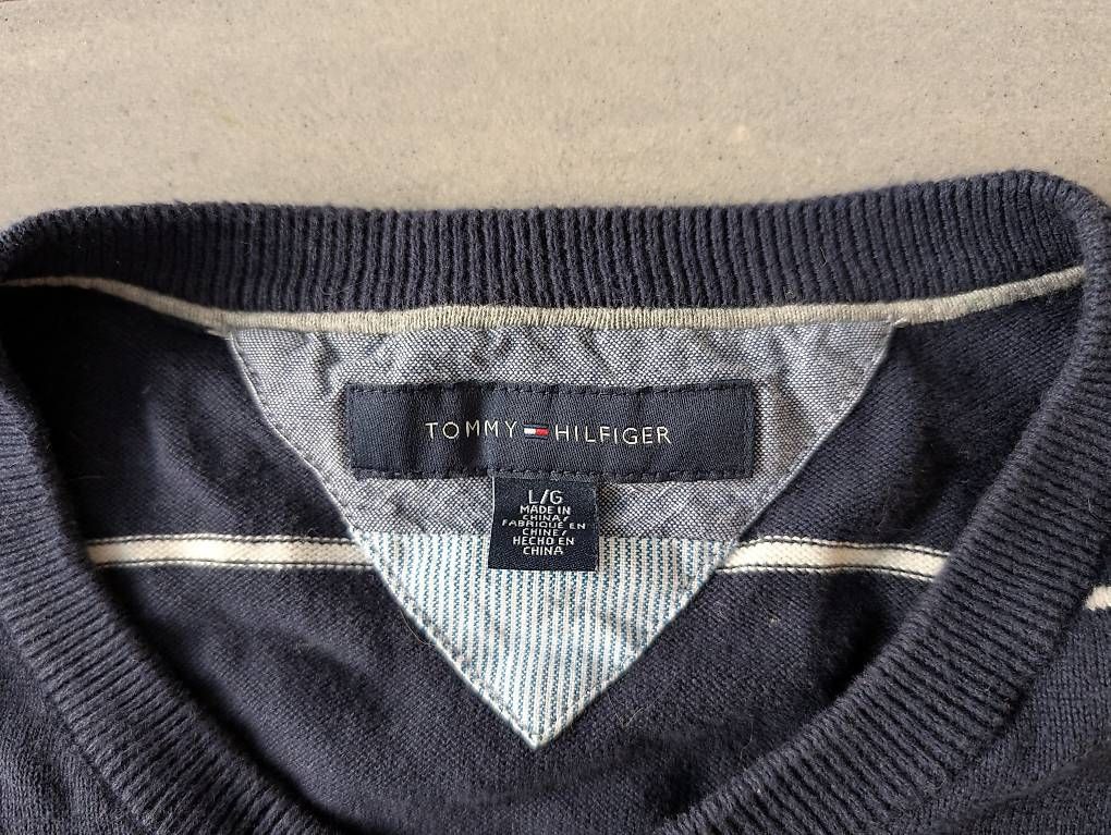 Tommy Hilfiger Maglioni & Felpe: ** Tommy Hilfiger Pullover ** (Grösse L) – Usato da Wollerau venduto da R3D3X3 2