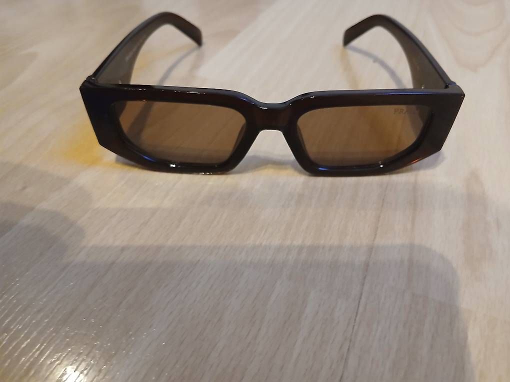 Lunettes & Verres: Sonnenbrille Prada – D'occasion à Bargen BE par LennoxG