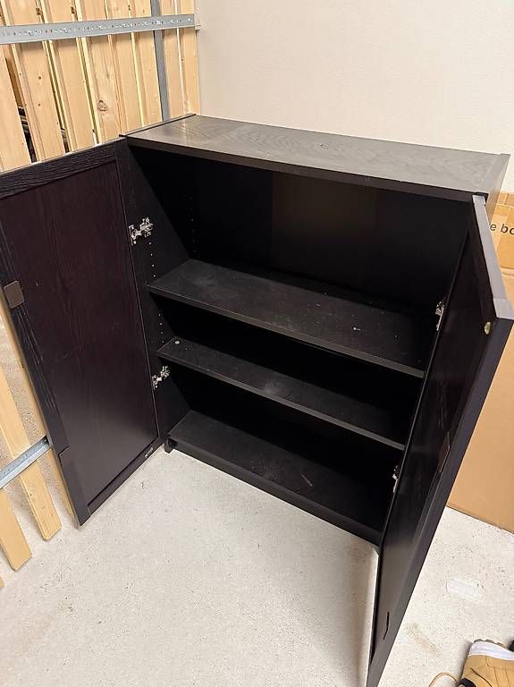 Scaffali: Gratis: Möbel von Ikea – Usato da St. Gallen venduto da Soxguys
