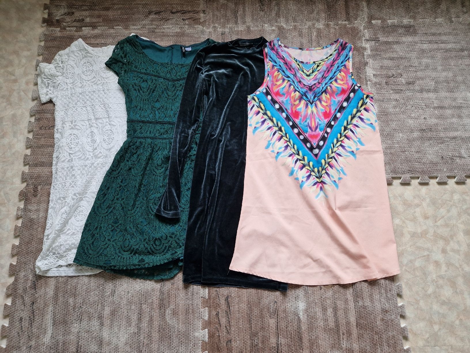 Lotti di vestiti: Kleiderpaket Gr. S – Usato da Triengen venduto da KittyKat6 4